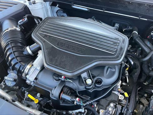Used 2023 Chevrolet Blazer Premier w/ Driver Confidence II Package FWD image 31