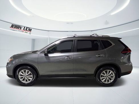 Used 2020 Nissan Rogue S w/ Special Edition Package FWD image 6