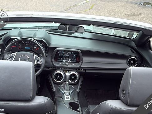 Used 2018 Chevrolet Camaro LT image 13