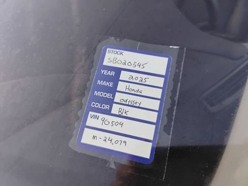 Used 2025 Honda Odyssey Touring image 14