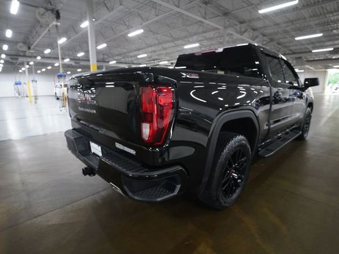 Used 2025 GMC Sierra 1500 Elevation w/ X31 Off-Road Package AWD/4WD image 12