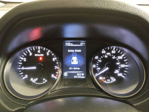 Used 2017 Nissan Rogue S FWD image 23