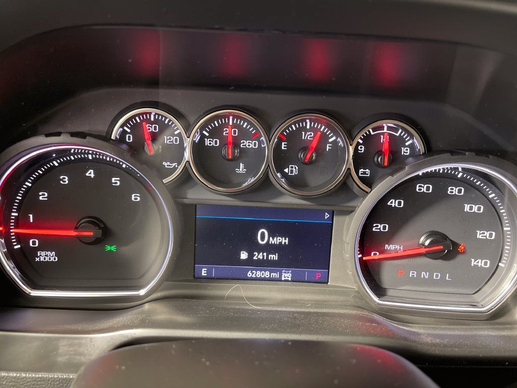 Used 2021 Chevrolet Silverado 1500 LT Trail Boss w/ Convenience Package II AWD/4WD image 18