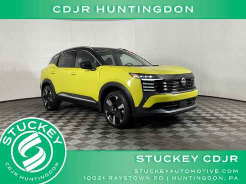 Used 2025 Nissan Kicks SR image 1