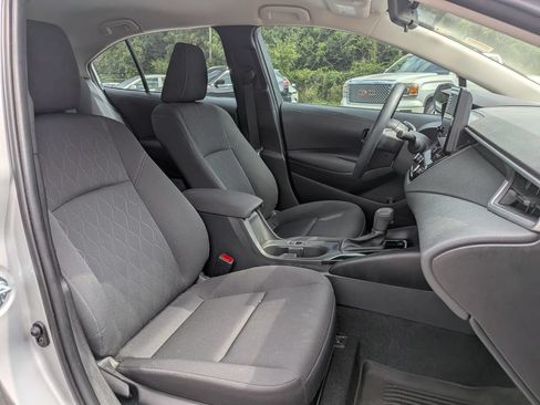 Used 2024 Toyota Corolla LE w/ LE Convenience Package FWD image 30