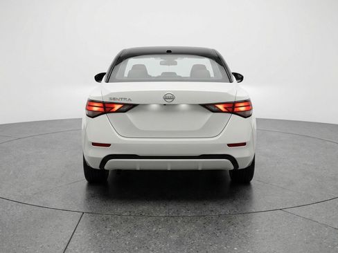 Used 2025 Nissan Sentra SV image 7