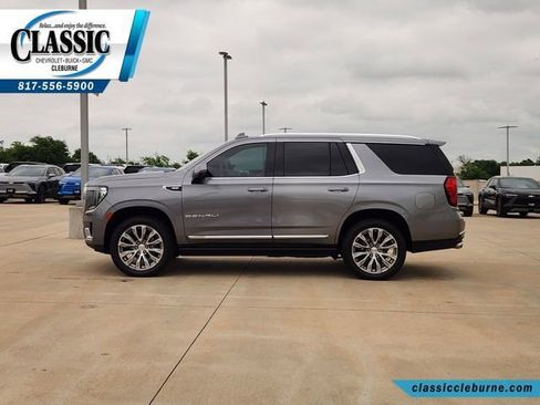 Used 2021 GMC Yukon Denali w/ Denali Ultimate Package RWD image 8