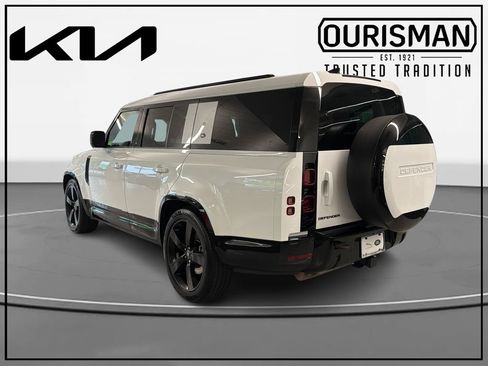 Used 2024 Land Rover Defender 130 X-Dynamic SE AWD/4WD image 3