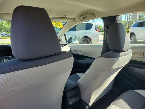 Used 2026 Toyota Corolla LE FWD image 15