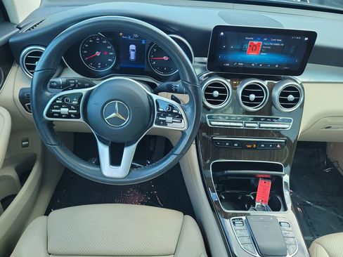 Used 2022 Mercedes-Benz GLC 300 image 19