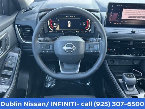 New 2026 Nissan Rogue Platinum w/ Tech Package AWD/4WD image 17