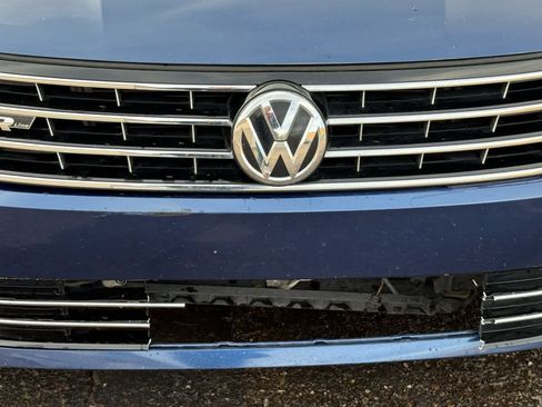 Used 2016 Volkswagen Passat 1.8T R-Line image 22