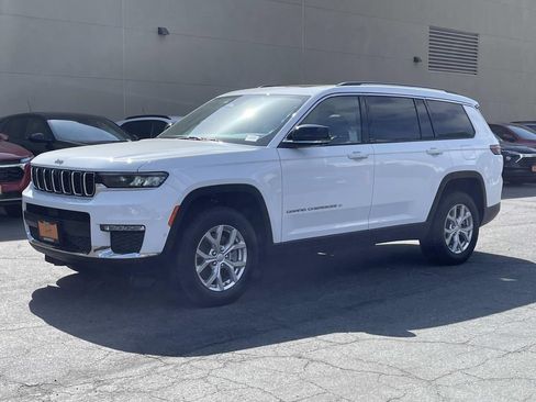 Used 2023 Jeep Grand Cherokee L Limited w/ Luxury Tech Group II AWD/4WD image 5