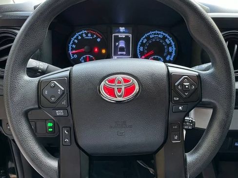 Used 2022 Toyota Tacoma SR w/ SR Convenience Package RWD image 20