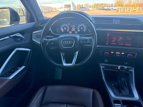 Used 2020 Audi Q3 2.0T Premium w/ Convenience Package image 25