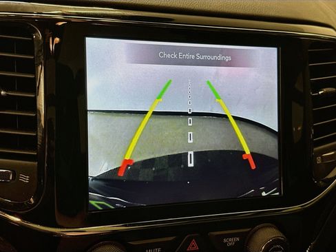 Used 2021 Jeep Grand Cherokee Overland AWD/4WD image 23