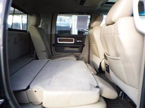 Used 2011 RAM 2500 Laramie w/ Cold Weather Group image 9