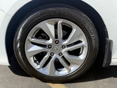 Used 2020 Honda Accord LX image 9