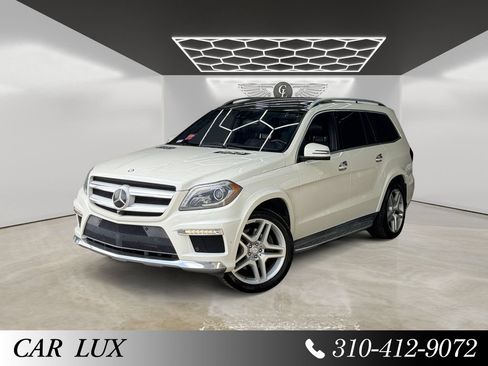 Used 2015 Mercedes-Benz GL 550 4MATIC w/ Driver Assistance Package image 1