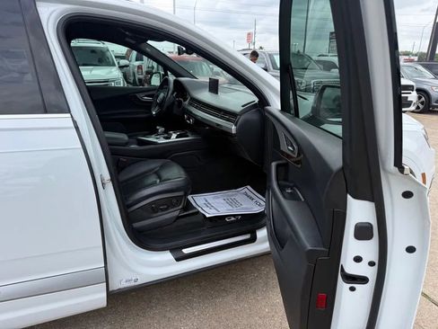 Used 2019 Audi Q7 2.0T Premium Plus w/ Premium Plus Package AWD/4WD image 19