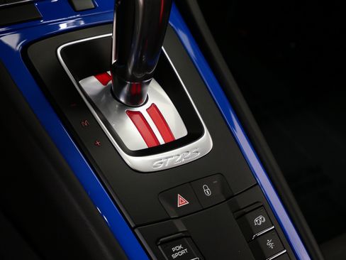 Used 2019 Porsche 911 GT2 RS RWD image 33