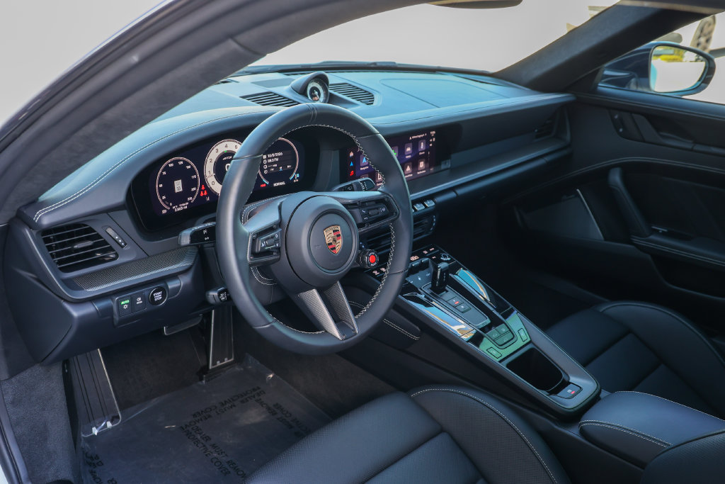 Certified 2026 Porsche 911 Carrera GTS RWD image 4