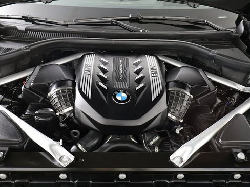 Used 2023 BMW X5 M50i w/ Executive Package image 28