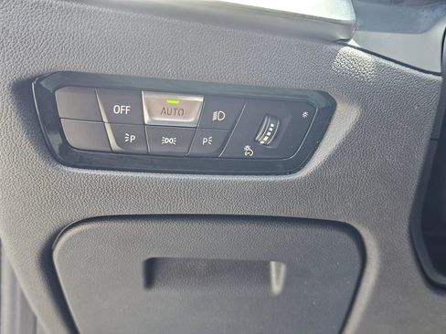 Used 2021 BMW 330e w/ Premium Package RWD image 19