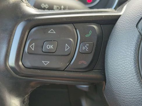 Certified 2021 Jeep Gladiator Sport AWD/4WD image 28