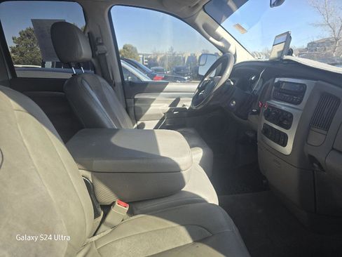 Used 2005 Dodge Ram 2500 Truck SLT image 13