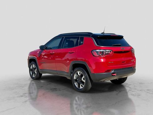 Used 2018 Jeep Compass Trailhawk w/ Cold Weather Group AWD/4WD image 4
