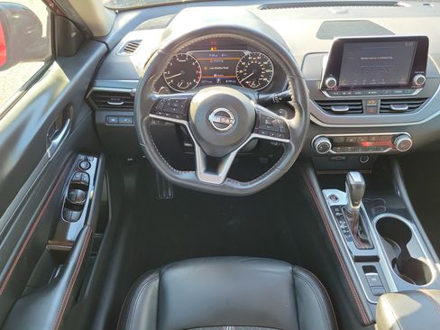 Certified 2023 Nissan Altima 2.5 SR AWD/4WD image 16