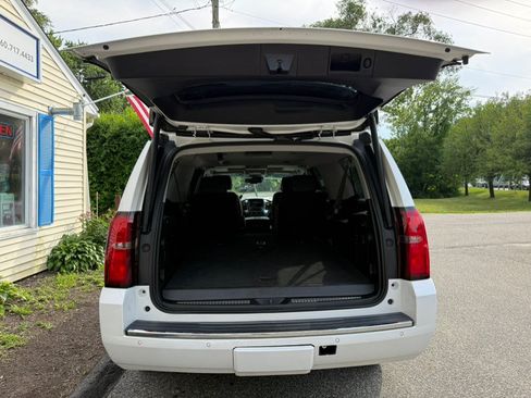 Used 2017 Chevrolet Suburban Premier AWD/4WD image 22