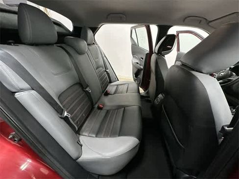 Used 2021 Nissan Kicks SR w/ SR Premium Package image 23