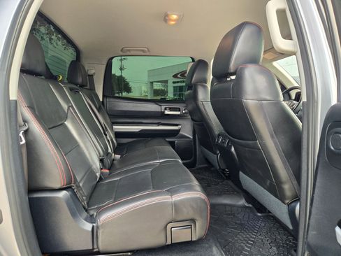 Used 2018 Toyota Tundra SR5 image 28
