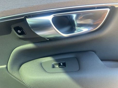 New 2026 Volvo XC90 B5 Plus w/ Protection Package image 26