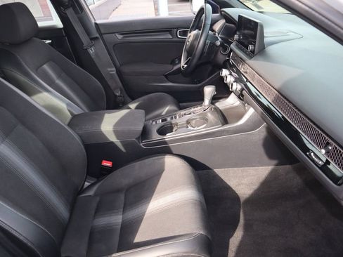 Used 2025 Honda Civic Sport image 26