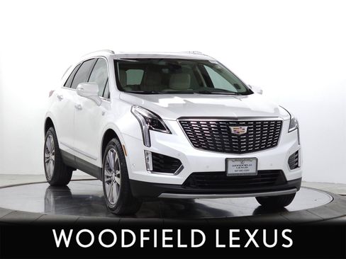 Used 2025 Cadillac XT5 Premium Luxury w/ Technology Package AWD/4WD image 1
