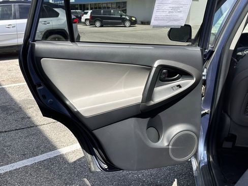 Used 2011 Toyota RAV4 Limited image 15