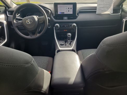 Certified 2024 Toyota RAV4 XLE w/ Convenience Package image 16