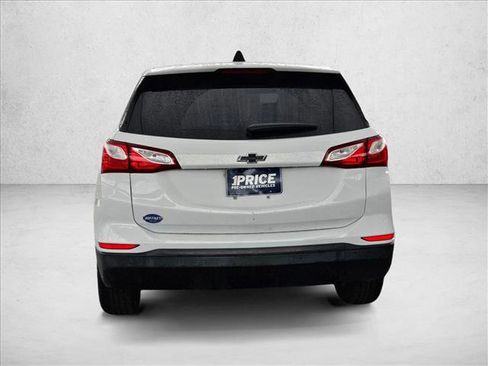 Used 2020 Chevrolet Equinox LS w/ LS Convenience Package image 6