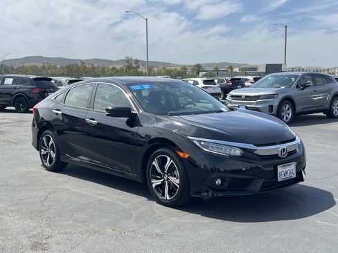 Certified 2018 Honda Civic Touring image 28