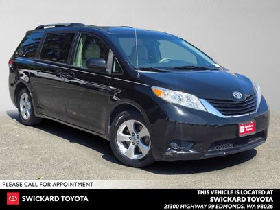 Used 2014 Toyota Sienna LE