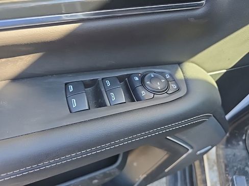Used 2025 GMC Yukon Elevation w/ LPO, Floor Liner Package AWD/4WD image 13