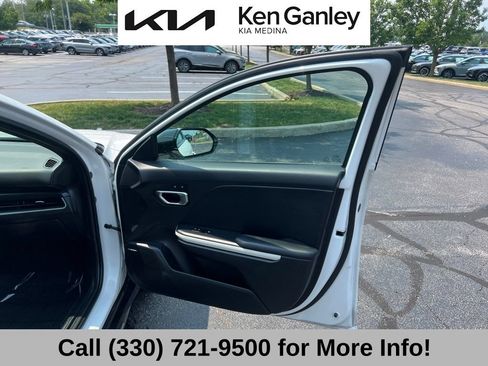 Certified 2025 Kia K4 GT-Line Turbo FWD image 53