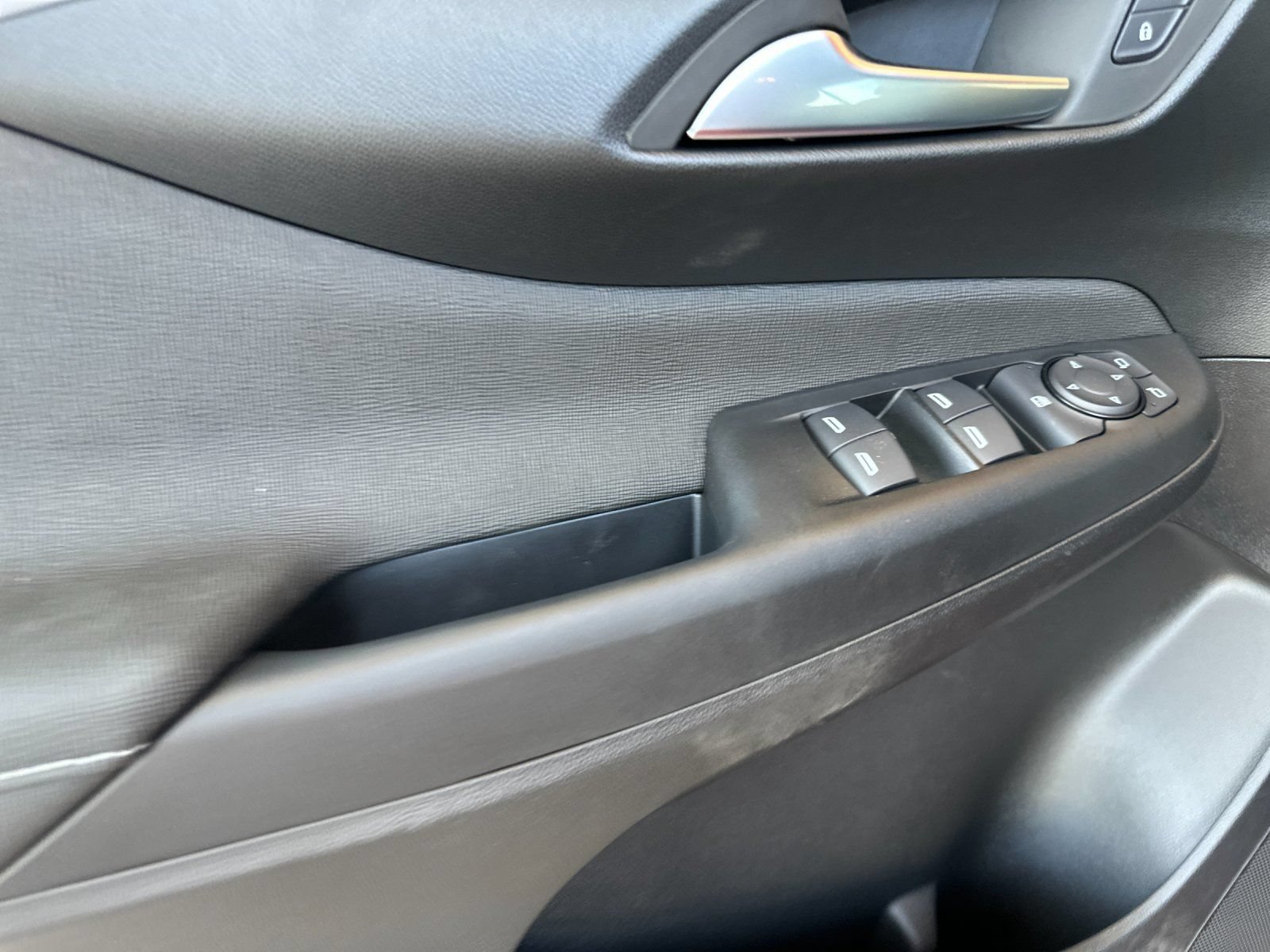 New 2026 Buick Envista Sport Touring FWD image 11