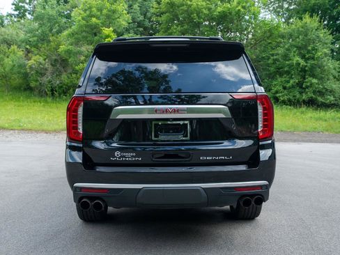 Used 2021 GMC Yukon XL Denali AWD/4WD image 4