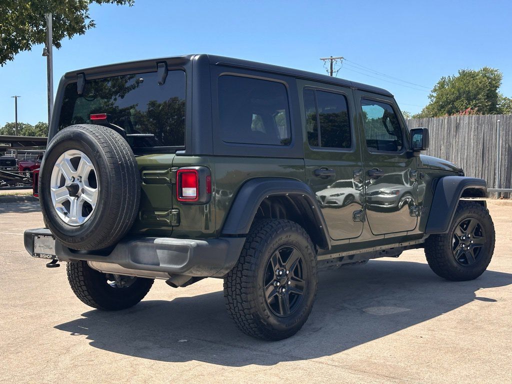 Used 2022 Jeep Wrangler Unlimited Sport AWD/4WD image 5