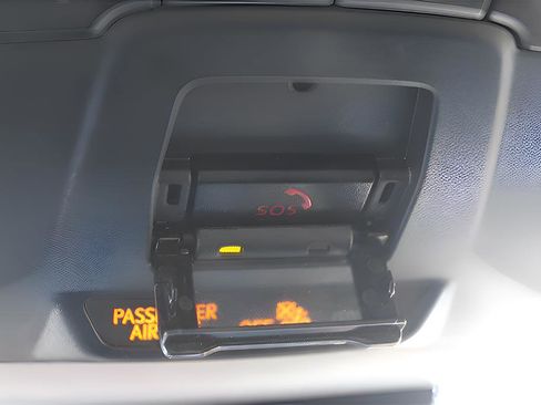Used 2025 Toyota Corolla LE FWD image 25