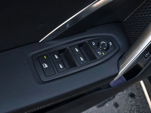 Used 2025 BMW X1 xDrive28i image 10